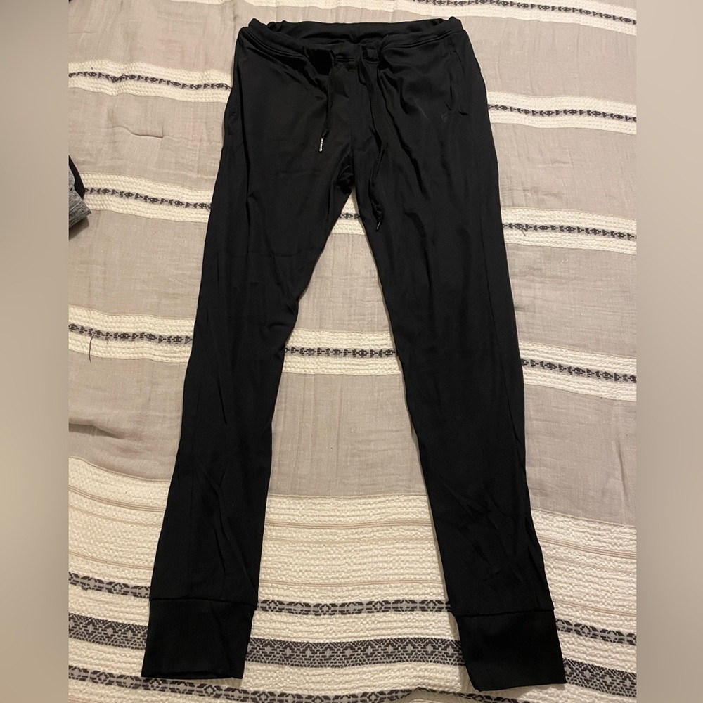 Born primitive joggers